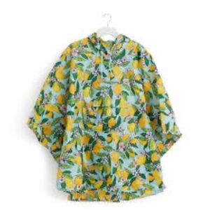 Vera Bradley Rain Poncho very cute color size small / Medium